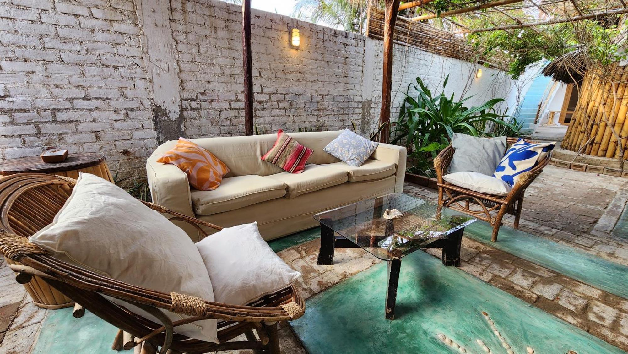 مانكورا Kinti Guest House المظهر الخارجي الصورة